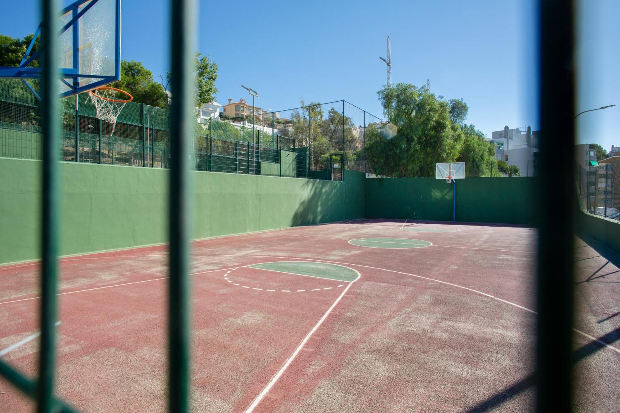 Bajo En Primera Linea - Cala Del Moral, Urbanizacion Calaflores La Cala Del Moral Exterior photo